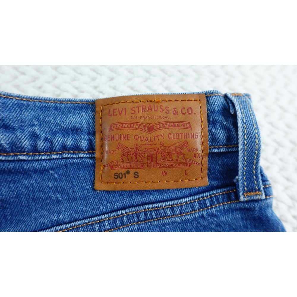 Levi's 501 Skinny Jeans FITS 27x27 Button Fly Medium Wash Denim Red Tab - Picture 7 of 16